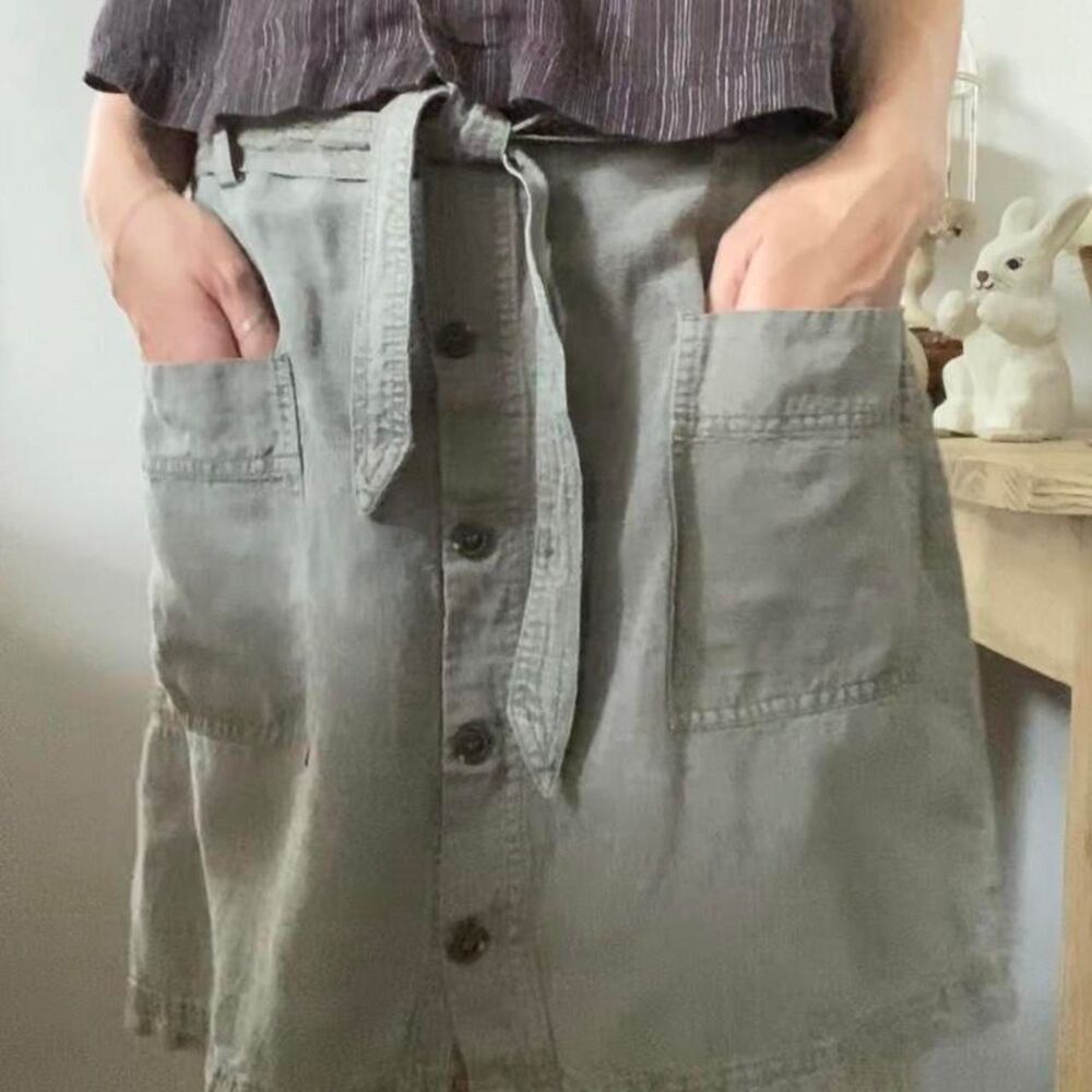 Women's Khaki Skirt